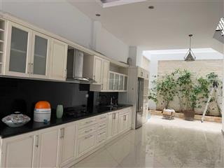 Nguyên căn ngọc khánh ngõ to xe tải đỗ, cửa vỉa hè lớn 70m2x4t mt 5m sàn thông, phòng rộng, 23tr/th