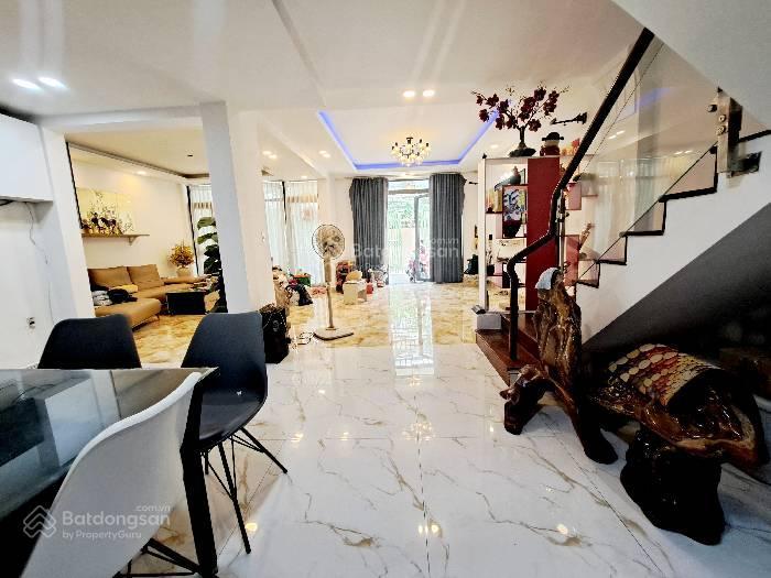 Biệt thự nguyễn thị thập, p. tân phú, q7, 140m2, 8m x 18m, 4 lầu, 15.9 tỷ