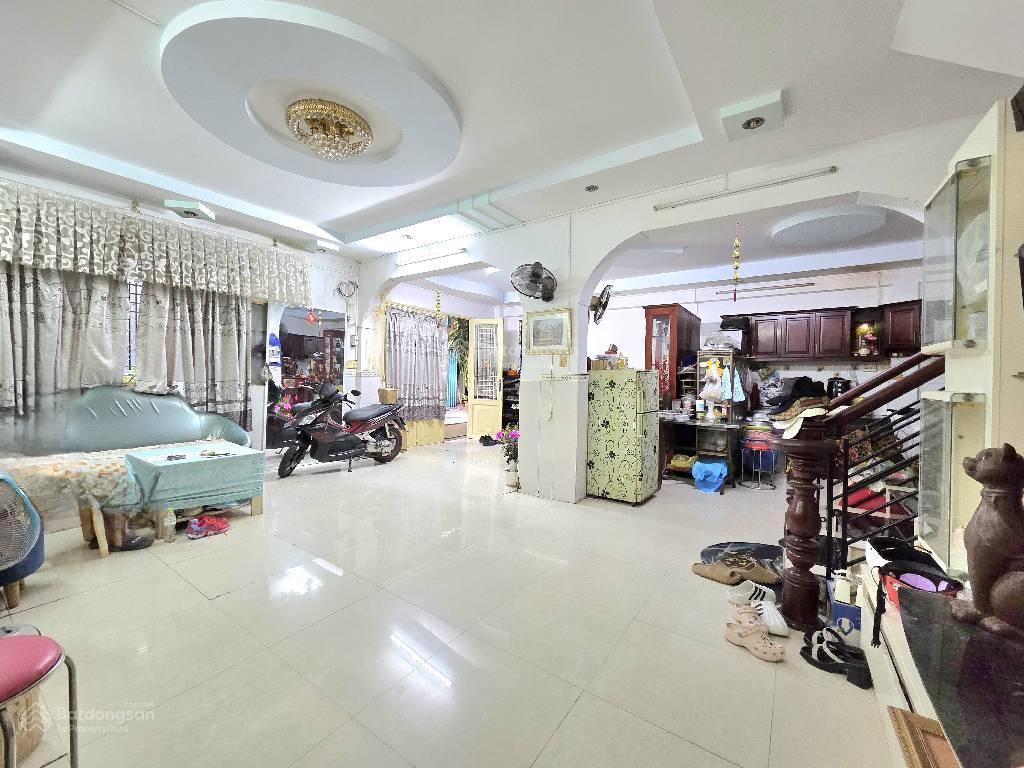 Nhà hẻm 4m, hoàng diệu, p.9, q4, 68m2, 8m x 9m, 4 lầu, chỉ 10,2 tỷ!