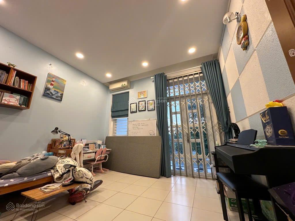 Mặt tiền đường số nguyễn thị thập, 72m2, 4 lầu, 5pn, chỉ 13.9 tỷ, p. tân phong, q7!