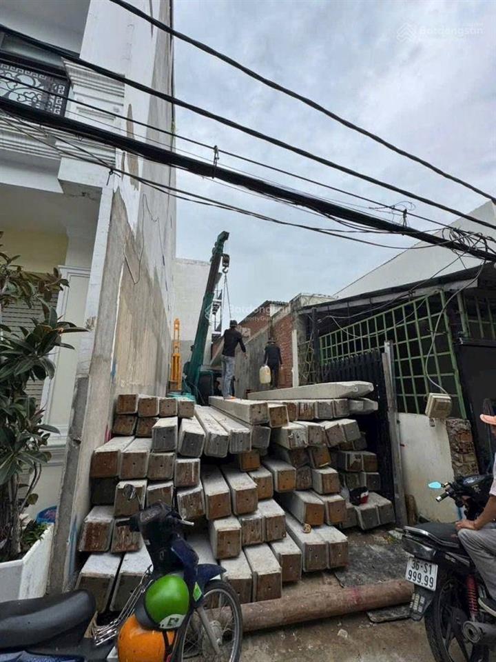 Đất hxh, đường phú thuận, q7, 80m2, đã ép cọc, chỉ 6,8 tỷ!