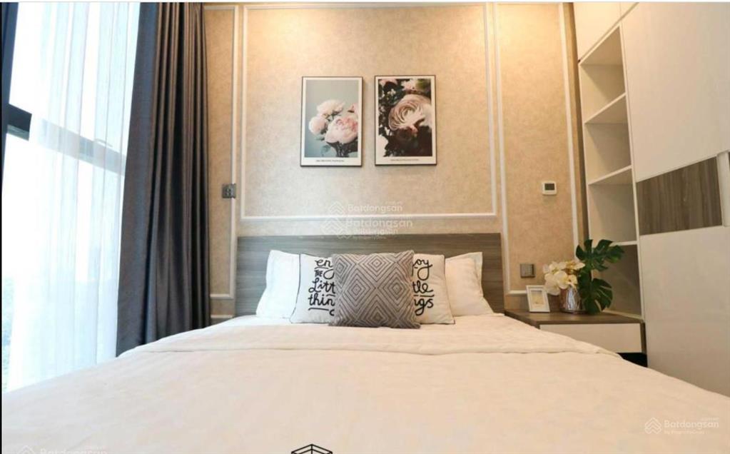 Bán gấp 2pn 2wc hưng phát silver star 77m2 giá 3.8 tỷ sổ hồng riêng.  0901 407 *** xem nhà 24/7