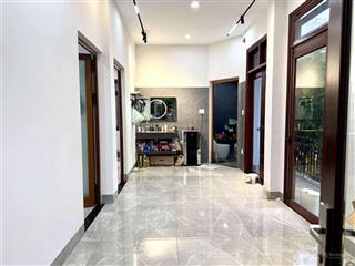 Nhà 3 mê 2 mặt tiền đường yên thế view công viên full nội thất vippro, năng lượng mặt trời