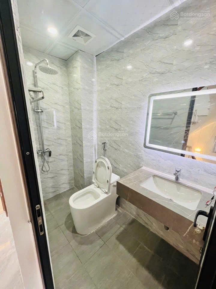 Cc gửi bán nhà cao viên, lô góc 2 thoáng, dân xây,dt42m4t giá 4ty3