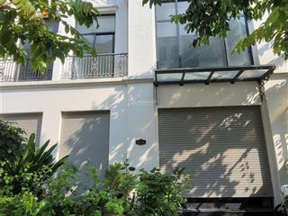 Cho thuê nhà phố vinhomes grand park mới xây 4 lầu hoàn thiện, thuận tiện văn phòng