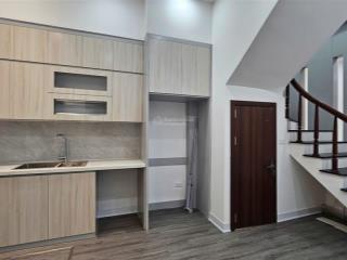 Bán nhà phố vĩnh phúc, ngõ thông hoàng hoa thám, đội cấn, trung tâm quận ba đình. 3 thoáng 8 phòng