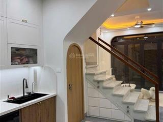 Bán nhà phân lô 2 mặt tiền ngõ phố phạm văn đồng. ngõ rộng gần phố