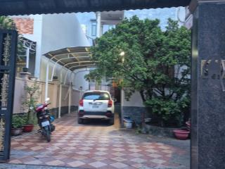 Biệt thự đẳng cấp, 210m2 ( 10x21m), gần cầu vượt gò dưa, tam bình, thủ đức, nhỉnh 15 tỷ
