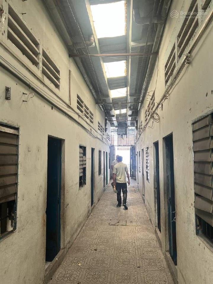 Bán đất tặng 12 phòng trọ, thu nhập gần 30tr/tháng, gần cầu vượt linh xuân, 9.6 tỷ