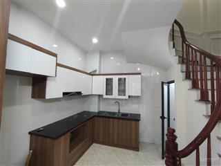Nhà 30m sổ đỏ, tháng máy, nội thất cơ bản giá 6ty100