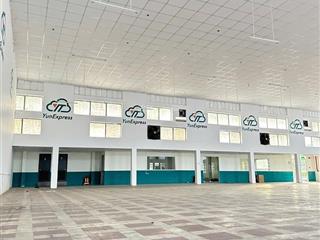 Cho thuê kho 1000m2 tại ngã 4 thủ đức