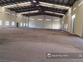 Cho thuê kho 600m2 có pccc tại quận 2