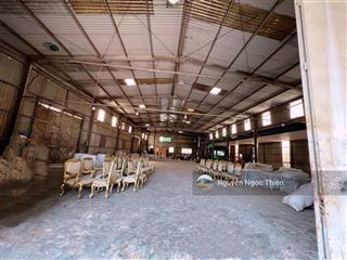 Cho thuê kho 1500m2 tại lò lu ( gần kcn cao , quận 9 )