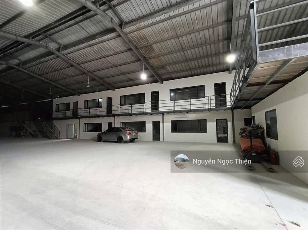 Cho thuê kho, mb 1200m2 giá 120 triệu/tháng mt nguyễn duy trinh, quận 9
