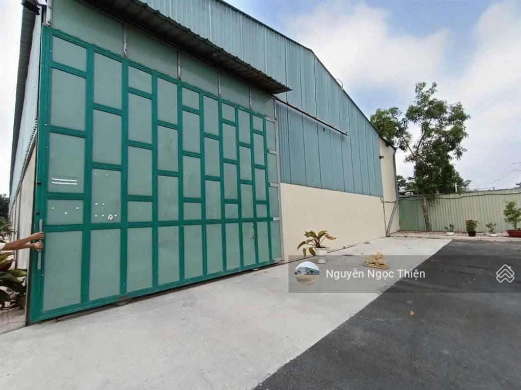 Cho thuê kho, mb 1200m2 giá 120 triệu/tháng mt nguyễn duy trinh, quận 9