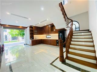 Cặp song lập góc đẹp  đã hoàn thiện  phân khu sao biển, vinhomes ocean park 1  gia lâm