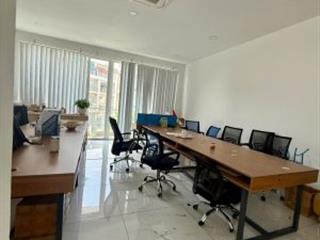 Nhà phố 2 mặt tiền sala diện tích sử dụng lớn, vị trí đẹp, hoàn thiện, giá tốt nhất khu vực