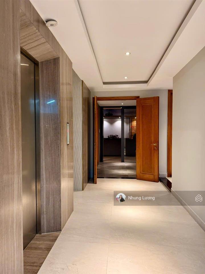 E đang giữ chìa khóa căn cho thuê tại nguyễn cơ thạch sala, 7.1m x 24m2, anh chị cần xem nhắn em ah