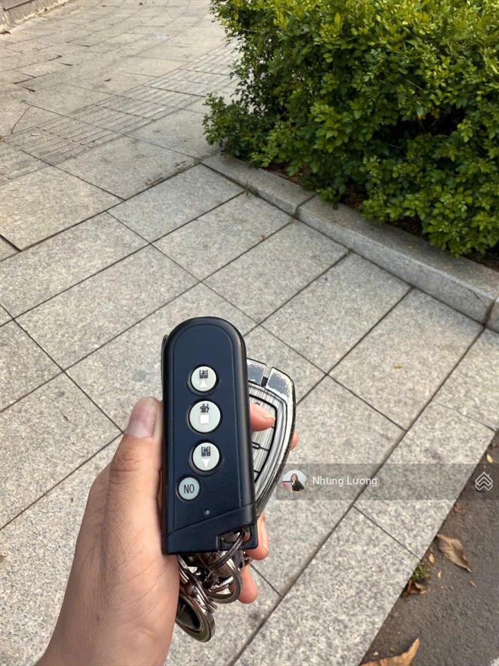 E đang giữ chìa khóa căn cho thuê tại nguyễn cơ thạch sala, 7.1m x 24m2, anh chị cần xem nhắn em ah