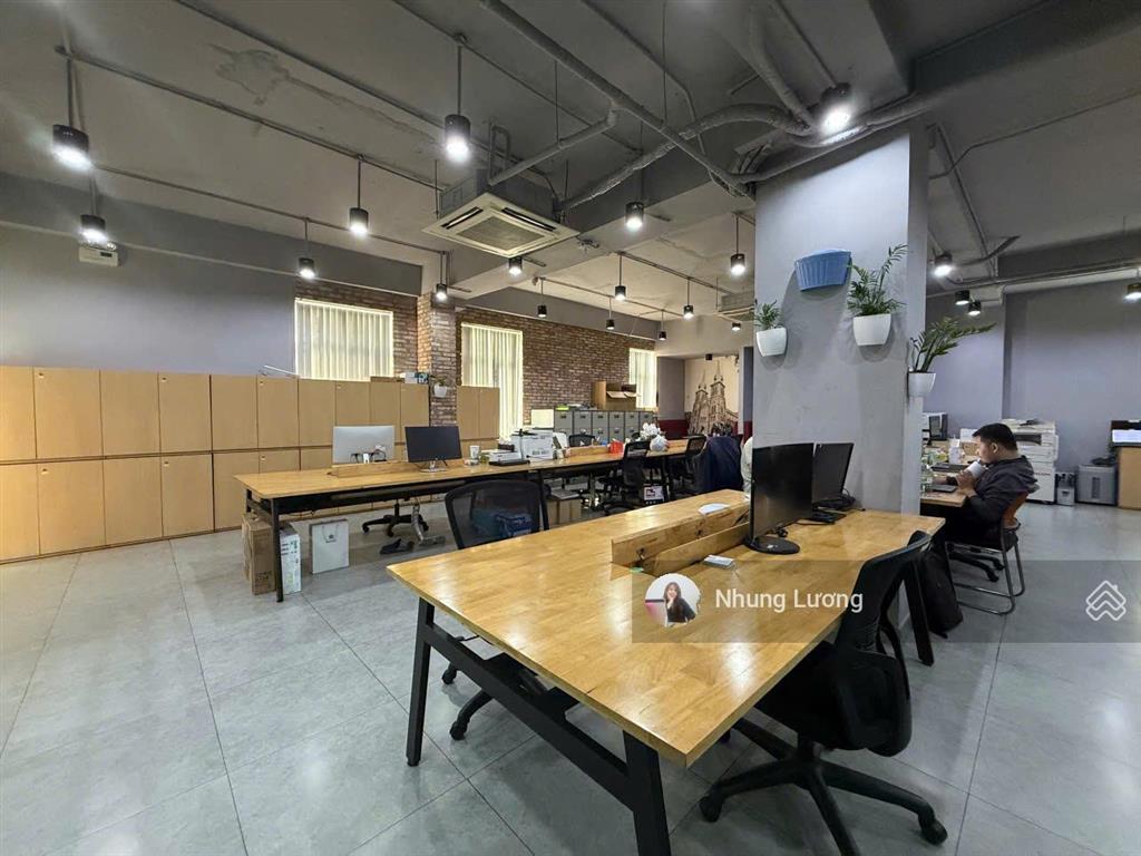 Cho thuê 1.400m2 ngay mt nguyễn cơ thạch sala,  em nhung tư vấn chi tiết 0931 490 ***