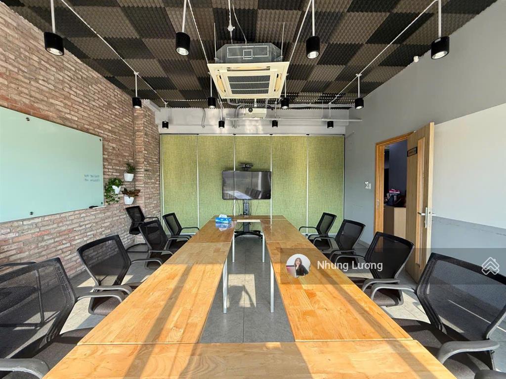 Cho thuê 1.400m2 ngay mt nguyễn cơ thạch sala,  em nhung tư vấn chi tiết 0931 490 ***