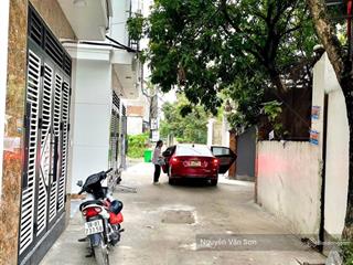 Mình chính chủ cần bán lô đất phụng châu, chương mỹ  dt 90m sát đường lớn, oto vào nhà  giá 5x/m