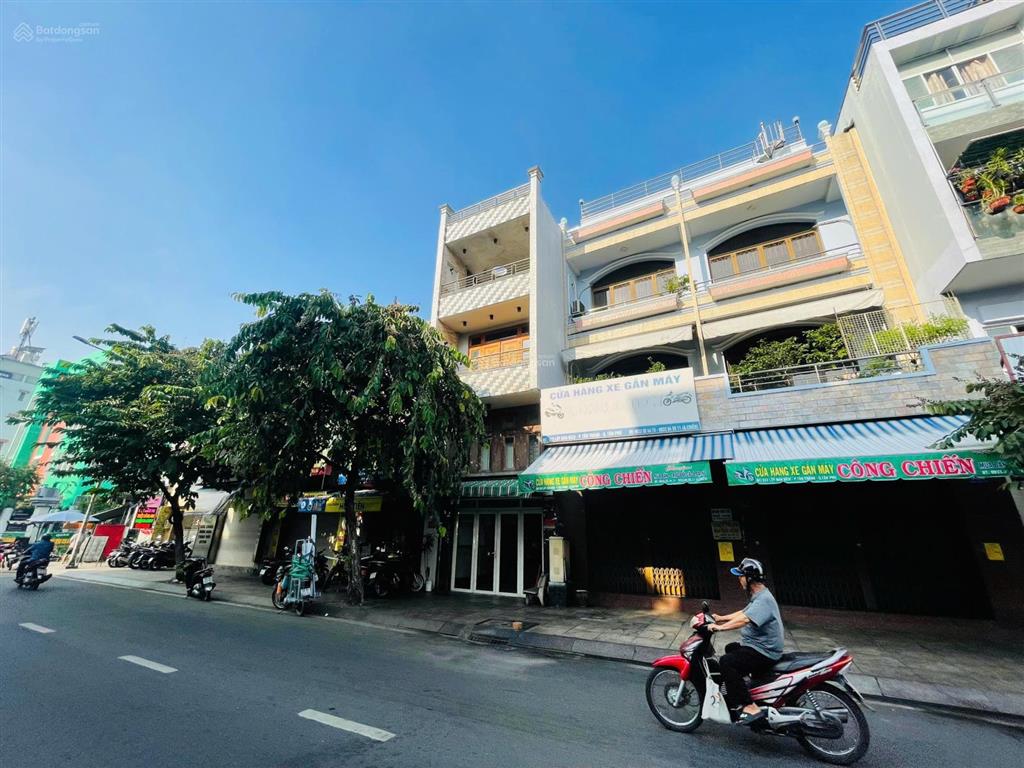 Cần bán gấp mặt tiền hồ văn huê, phường 9, phú nhuận. dt 8x10m, trệt 2 lầu, chỉ 18 tỷ tl