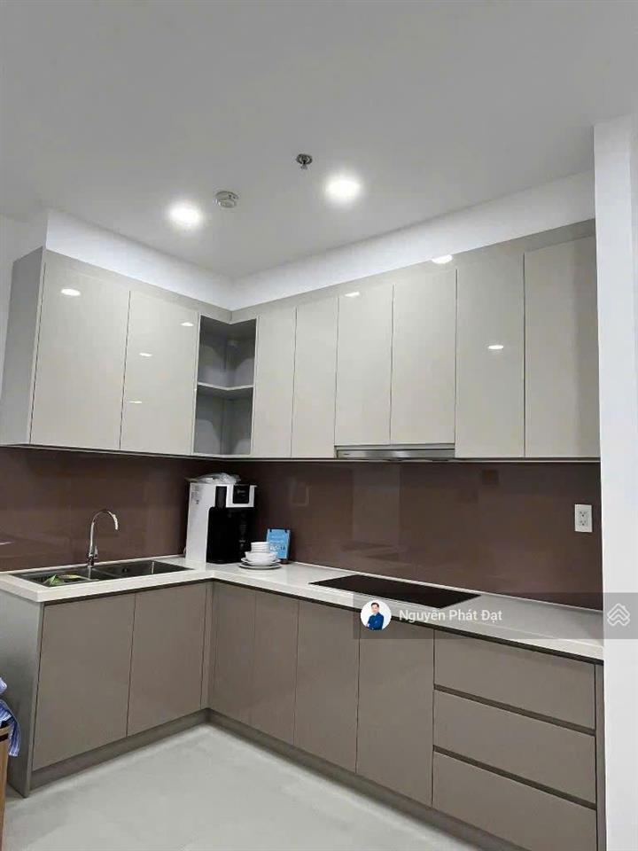 Chính chủ bán nhanh căn hộ 1pn+ giá 3,2tỷ  tháp d view sông  có hợp đồng thuê sẵn 6tr/tháng