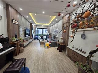 Phân lô đẹp nhất trần quốc hoàn, cầu giấy vỉa hè ô tô tránh 62m2 mt 5m, 2 thoáng sát phố 21.8 tỷ