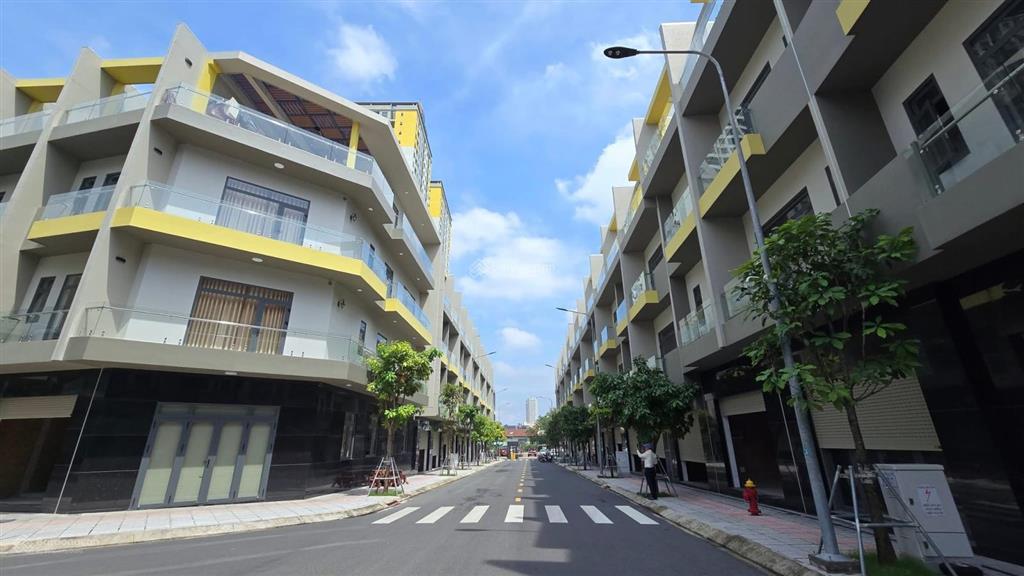 Bcons uni valley liền kề metro, làng đh thủ đức, với 30% 2.5 tỷ sở hữu ngay, nhà phố thống nhất