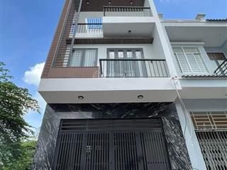Chính chủ bán căn nhà đang cho thuê 21 triệu, đ. lê quang sung  phường 6  quận 6, giá 3tỷ250/72m2