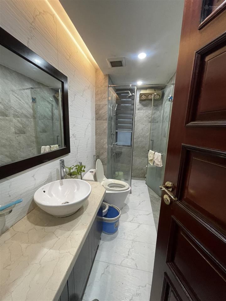 Cho thuê biệt thự xinh đẹp 130m2 đủ đồ giá chỉ bằng căn liền kề tại vinhomes thăng long