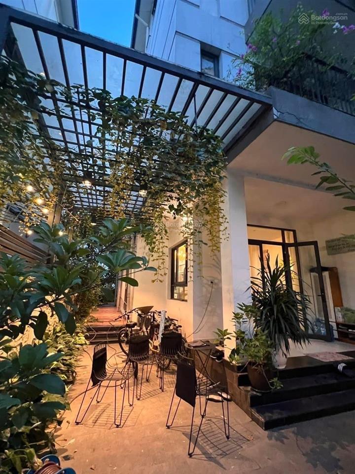 Cho thuê biệt thự xinh đẹp 130m2 đủ đồ giá chỉ bằng căn liền kề tại vinhomes thăng long