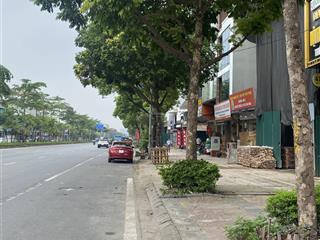 Đầu tư, xây toà nhà đẹp, bán đất mặt phố ngô gia tự, dt 183m2, mt 9m, vỉa hè kinh doanh