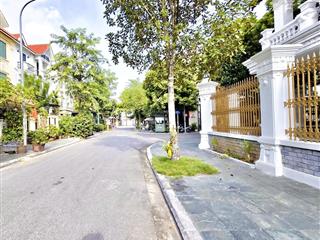 Bán biệt thự nhà vườn bt7 diện tích hiếm 152m, rộng 9m, sân vườn, vỉa hè, ô tô đỗ. giá 42.5 tỷ