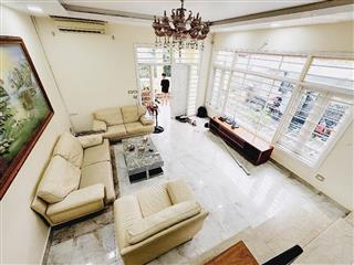 Hiếm! giá đầu tư. bán biệt thự việt hưng, dt 221m2 x 11m. giá 51 tỷ. sân vườn, vỉa hè, ô tô đỗ