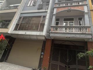 Bán nhà khu đô thị văn quán 69m2, 4 tầng vỉa hè đá bóng ở kinh doanh khu vực hiếm nhà bán