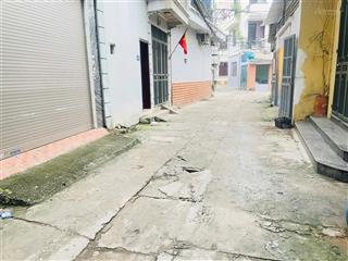 Bán nhà kim giang 40m 5 tầng ngay cầu lủ ô tô 7 chỗ ngủ trong nhà sổ nở hậu