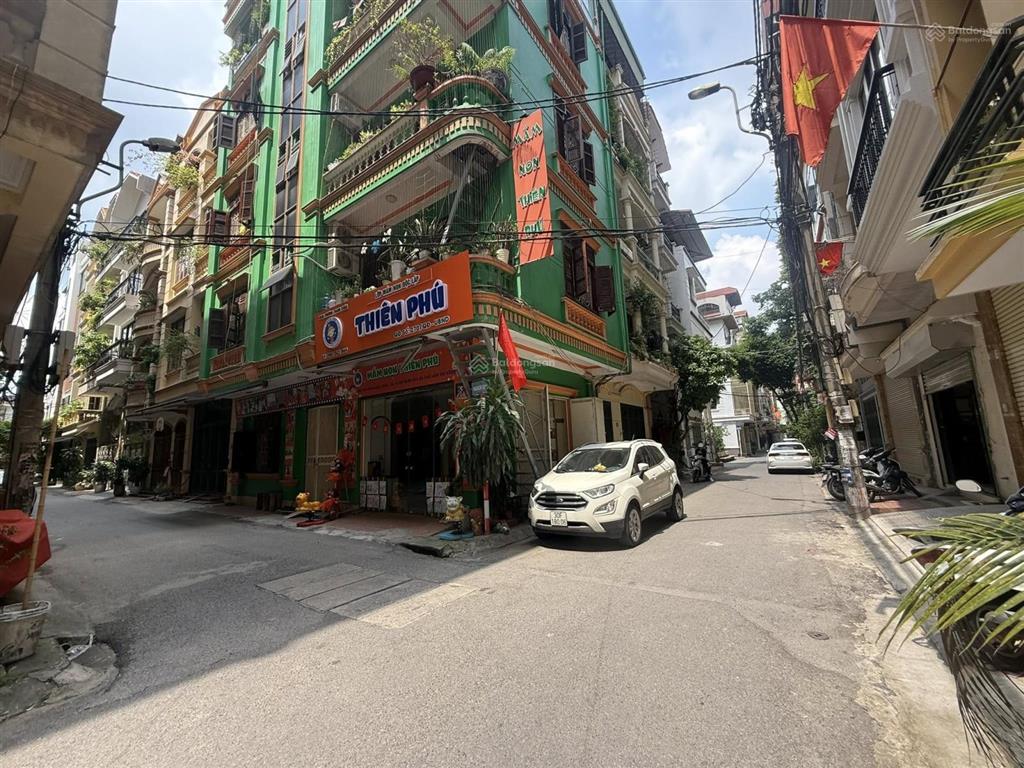 Bán gấp nhà phố quan nhân lô góc 62m2, 5 tầng, vỉa hè ô tô tránh, kinh doanh