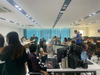 Bán toà nhà văn phòng quận cầu giấy dt 290m x mt 16m giá chào 205 tỷ