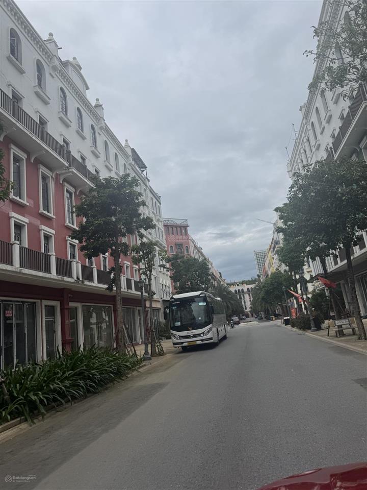 Bán căn shophouse sun bãi cháy cách biển chỉ 300m