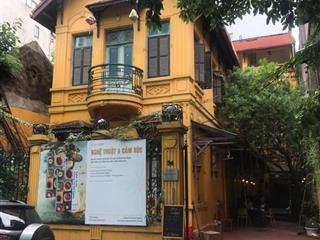 Cho thuê biệt thự pháp cổ phố đoàn trần nghiệp, diện tích 200m2 x 2 tầng + sân 50m2, mặt tiền 10m