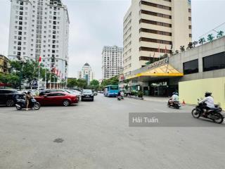 Chính chủ bán nhà giảng võ dt 131m2, mt 11.2m, ô tô tránh, gần vinhomes gallery giảng võ