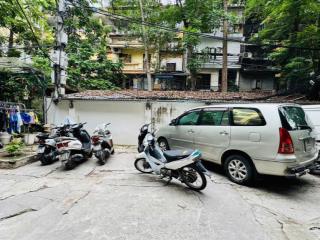 Chính chủ bán căn hộ tập thể hoàng ngọc phách dt 85m2, 3 ngủ, 2wc, lô góc, 3 thoáng, ngõ ô tô tránh