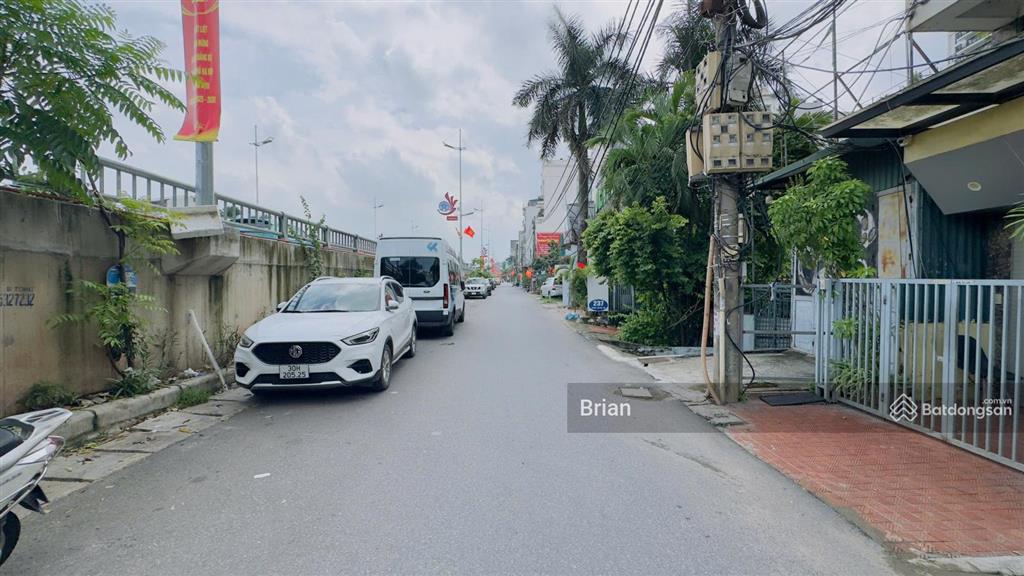 Chính chủ bán nhà mặt phố âu cơ dt 100m2, mt 5m, ô tô tránh, vỉa hè, song song đường xuân diệu