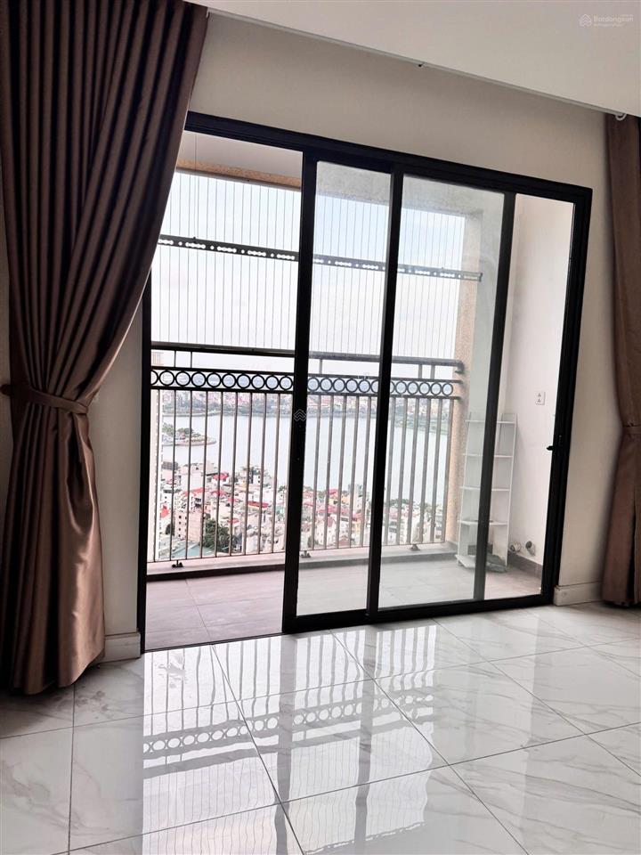 Bán căn 2 ngủ tầng trung view thành phố thoáng sáng nhà đã có sổ chung cư d'. el dorado tây hồ