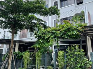 Bán nhà phố mizuki có 3 tầng, dt 5x20m2, nt cơ bản giá 10,950tỷ. đã có sổ, vay bank tự do