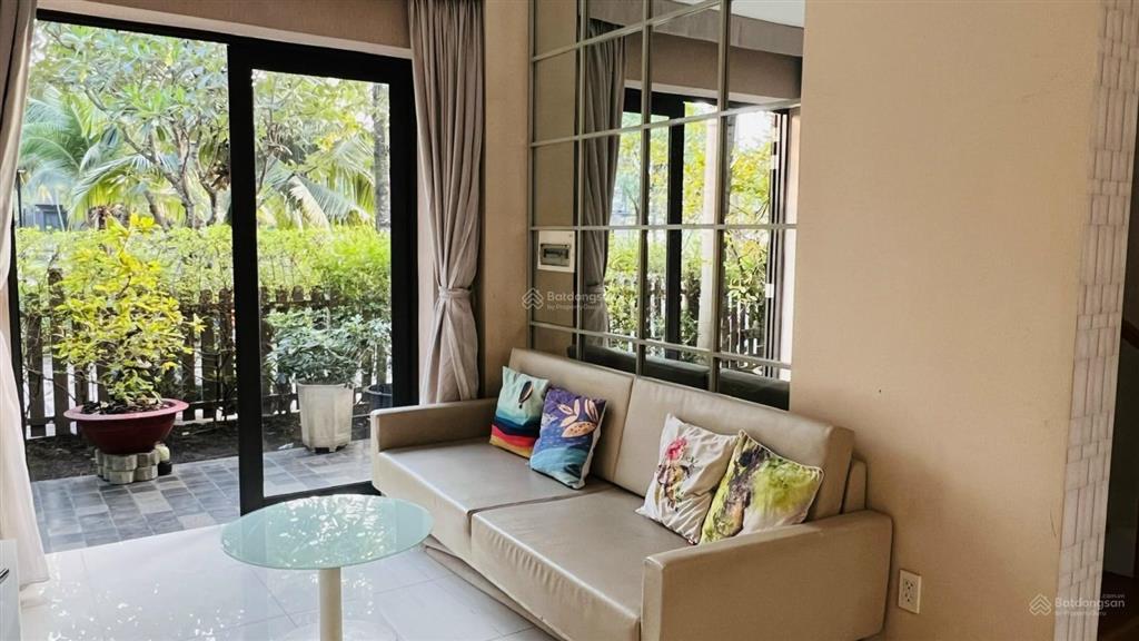 Cho thuê biệt thự vườn camellia có 4pn 3wc, nhà có nội thất giá 25tr/tháng, đầy đủ tiện ích, mát mẻ