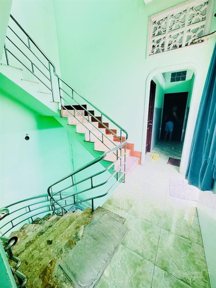 Nhà 3 tầng, 5.5x22m, bình trị đông, tên lửa nối dài