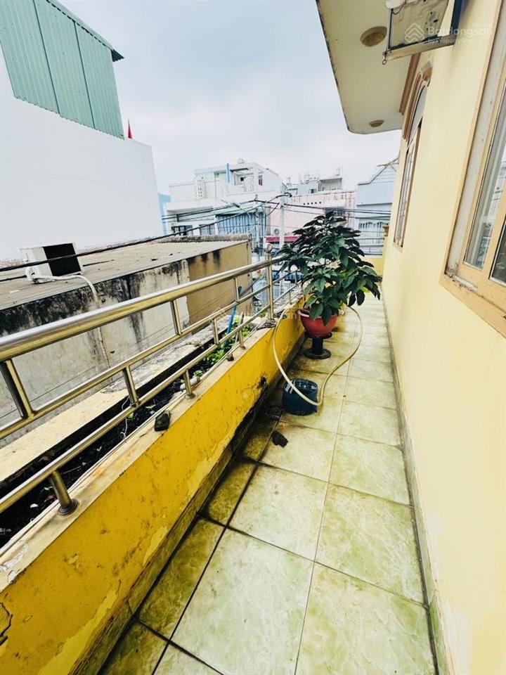 Nhà 3 tầng, 5.5x22m, bình trị đông, tên lửa nối dài